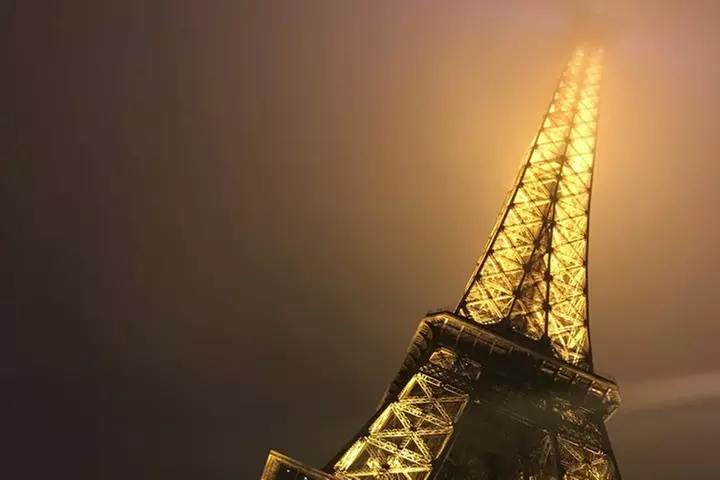 Lunch-Dinner Paris Cruise with private chauffeur transfers