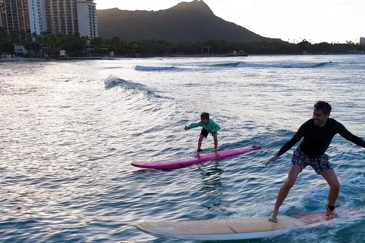 Surf Lessons For Beginners in Waikiki