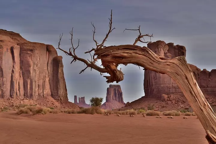 1.5 Hour Tour of Monument Valley's Loop Drive