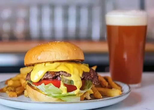 5% Cash Back at District South Kitchen & Craft