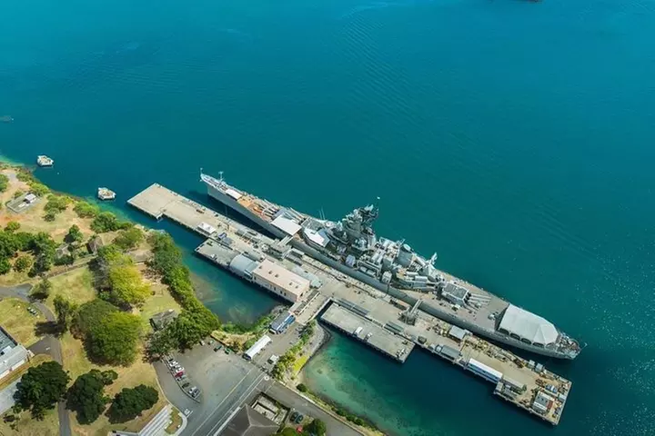 Pearl Harbor USS Arizona Memorial & Battleship Missouri