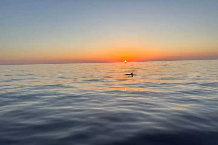Apéro Sunset en Mer Croisière Inoubliable au Coucher de Soleil