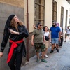 Image 4: Tour a pie por Madrid : Inmersivo con actores | City Voice