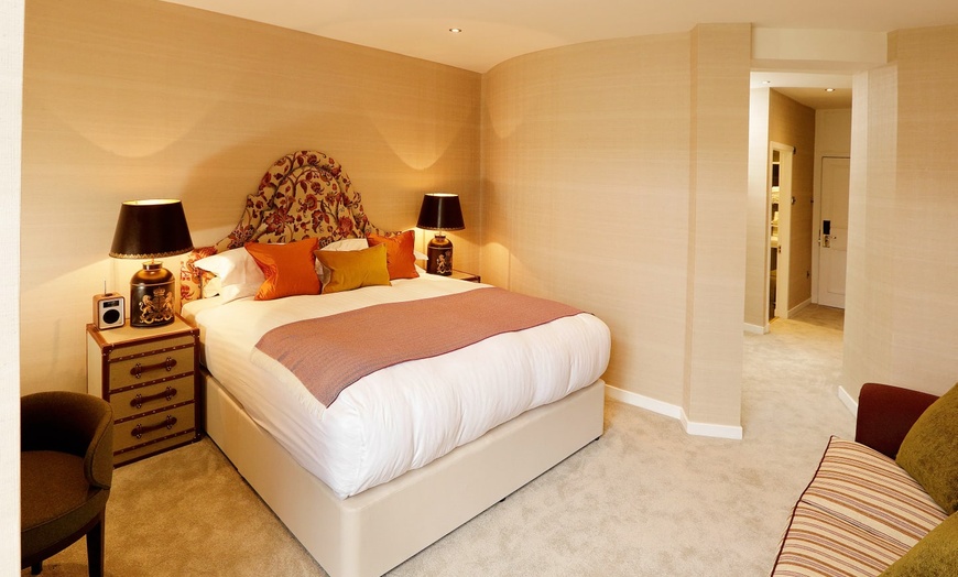 Image 2: ✈ ECOSSE | Edimbourg - Nira Caledonia 4* - City break
