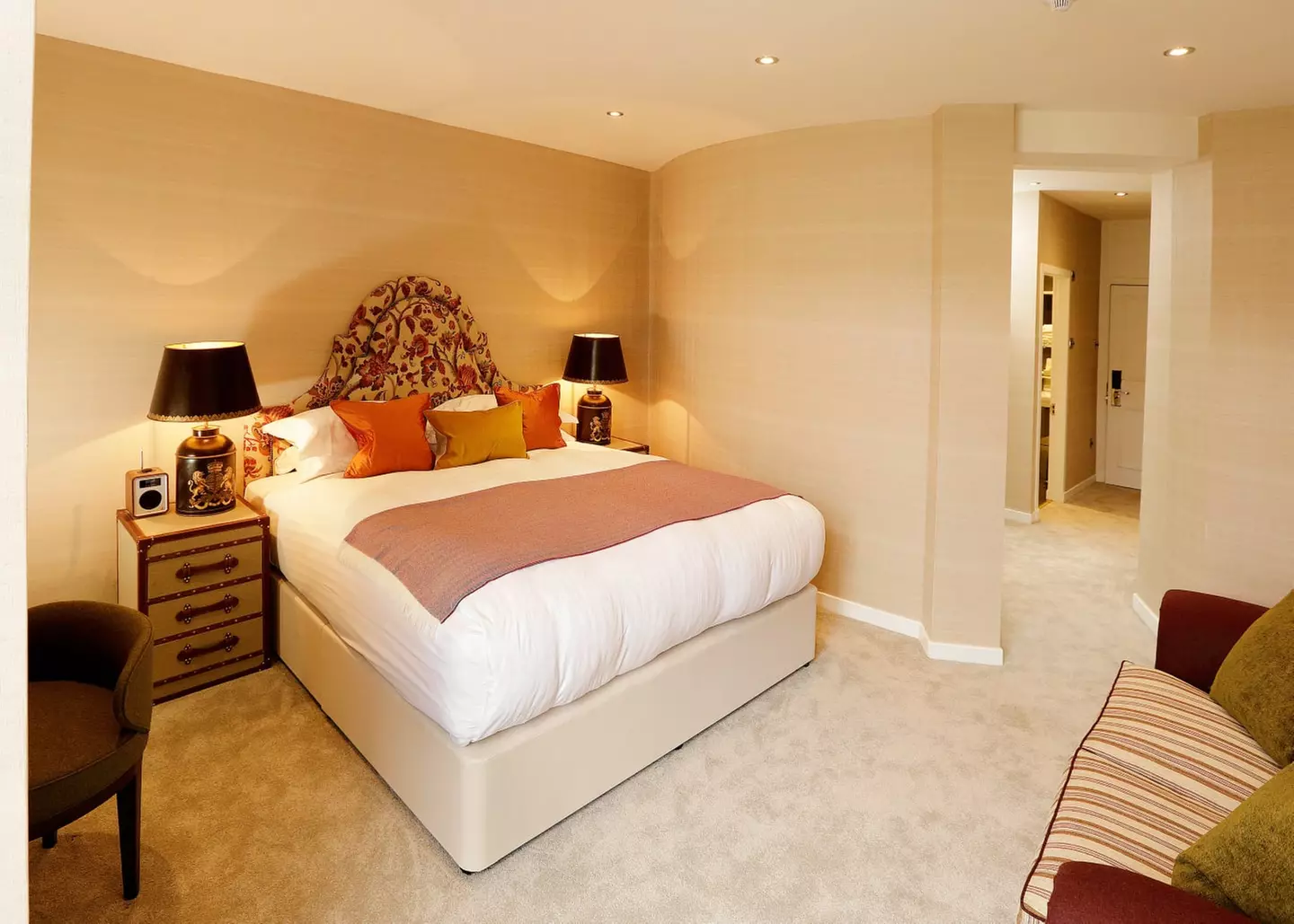 ✈ SCHOTTLAND | Edinburgh - Nira Caledonia 4*, 2 Nächte - City Trip