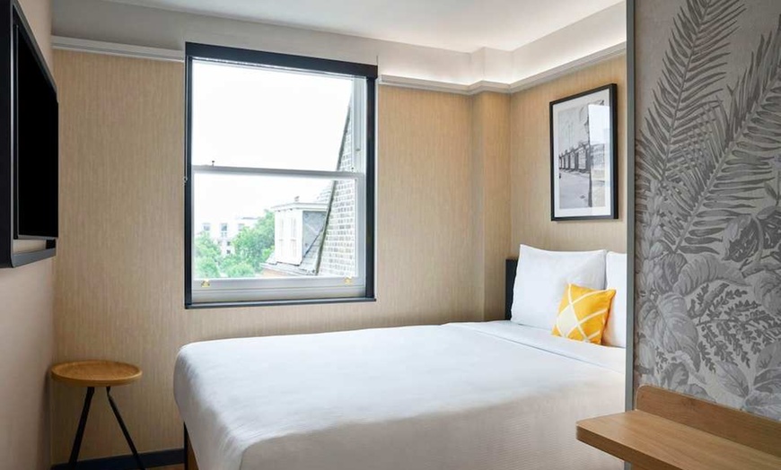 Image 2: ✈ ROYAUME-UNI | Londres - Four Points Flex by Sheraton London Eusto...