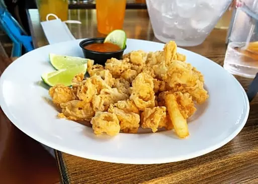 5% Cash Back at Aqua Bar and Grill