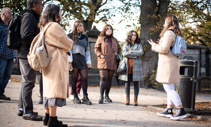 Image 3: Guided Walking Tour of Edinburgh's Historic Old and New Towns