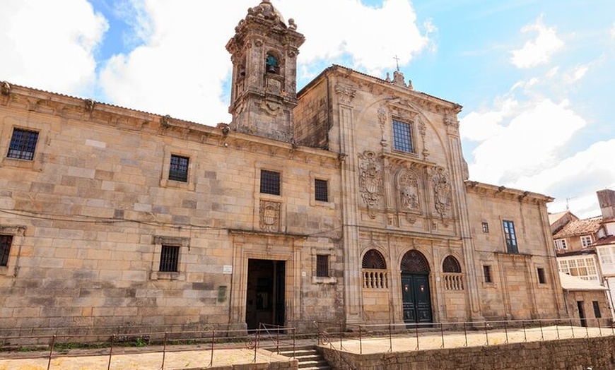 Image 9: Hola Santiago de Compostela : Privado 2 - Caminata por la ciudad de...