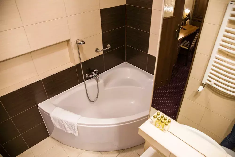 ✈ POLEN | Krakau - Hotel Maksymilian 3*, 4 nachten - Spa