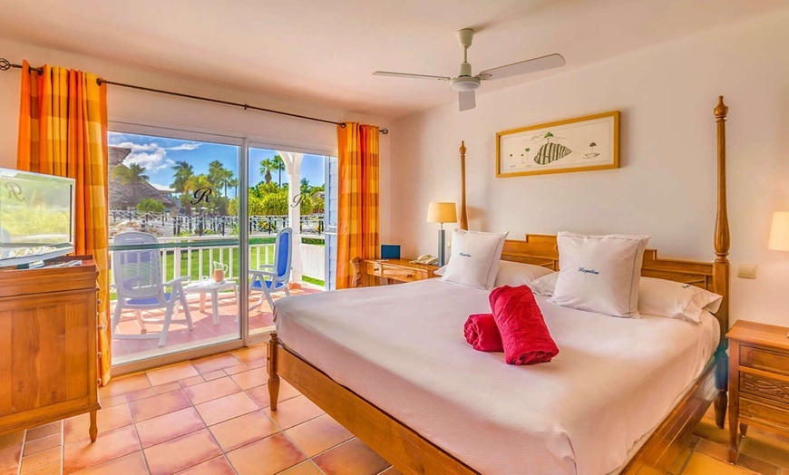 Image 2: ✈ CUBA | Varadero - Royalton Hicacos Adult Only 5* - All inclusive