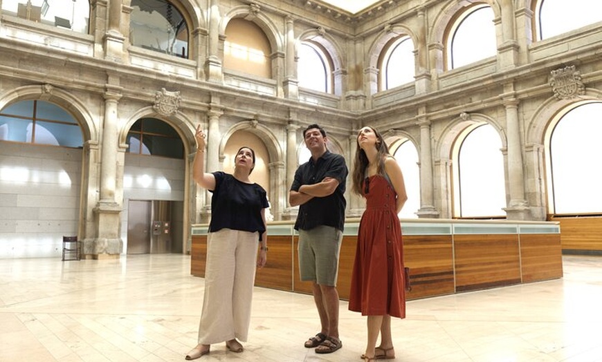 Image 2: Mito y significado en el viaje del Prado a través de leyendas clásicas