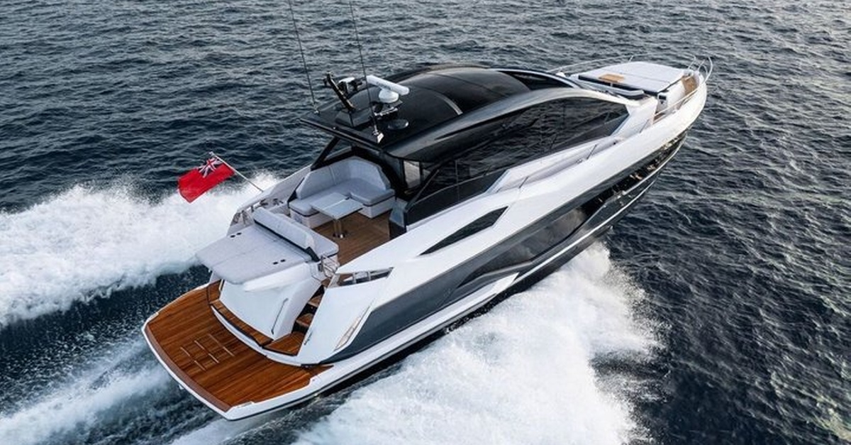 Alquiler privado de barco Sunseeker Predator 55 en Ibiza y Formentera