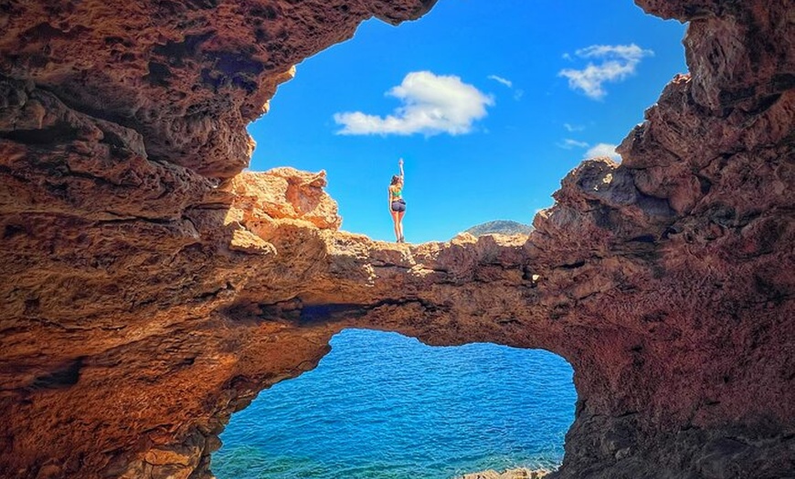 Image 1: Caminata a los lugares más secretos de Ibiza