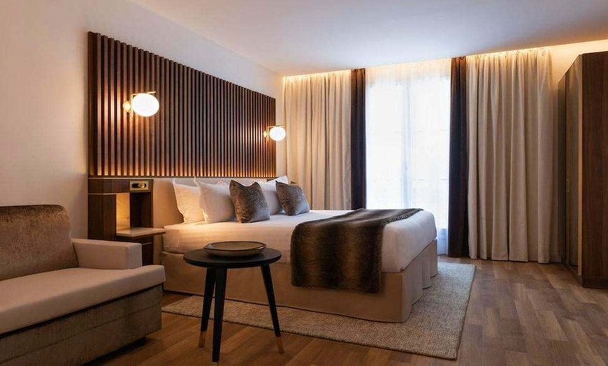 Image 6: ✈ FRANCE | Paris - Hôtel Lord Byron 4* - Centre ville