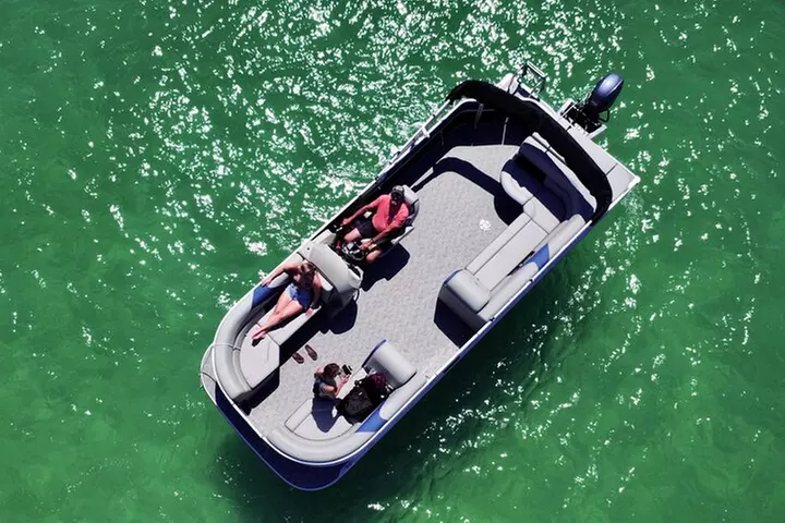 Half Day 60HP Pontoon Rental to Shell Island