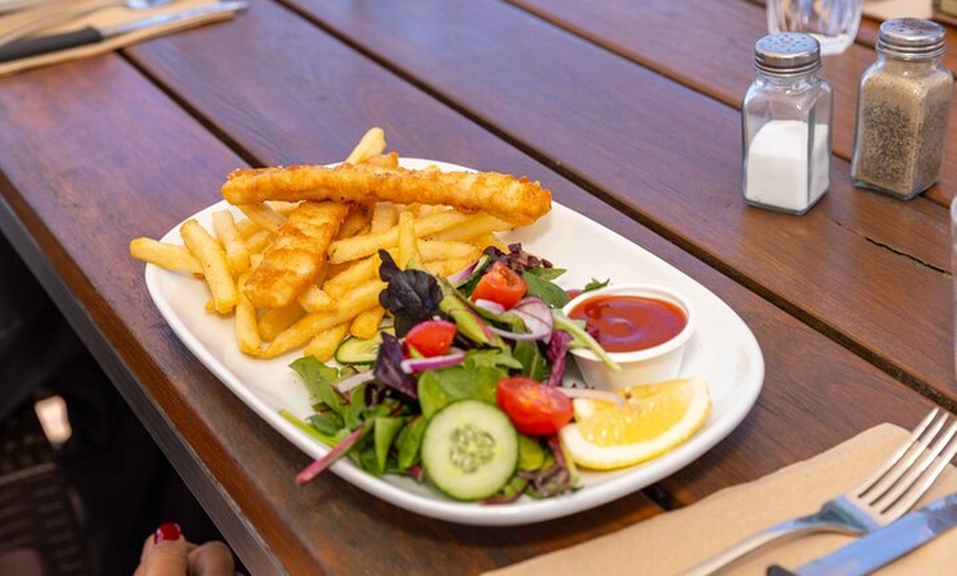 Image 3: All Inclusive Jervis Bay Day Tour Dolphin Cruise, Lunch &Blowhole