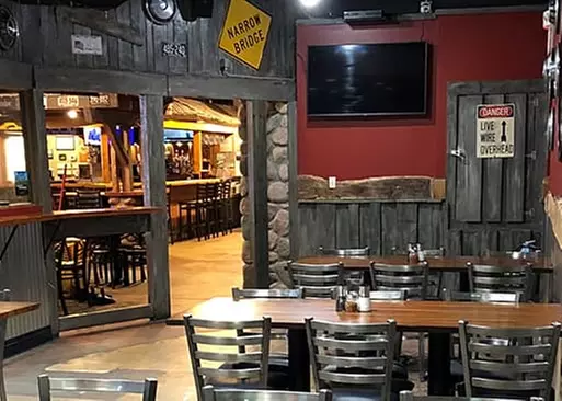 5% Cash Back at Tin Shed Tavern & Pizza