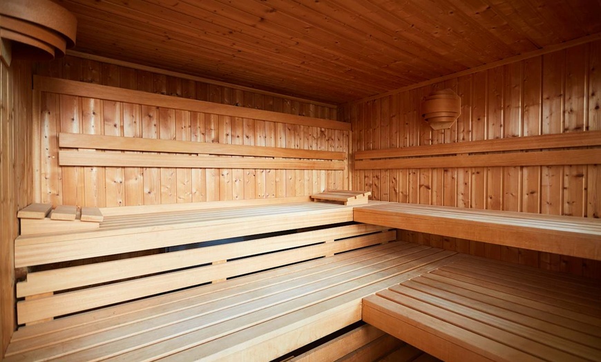 Image 9: ✈ IBIZA | Santa Eulalia del Rio - Invisa Hotel La Cala 4*, 3 nachte...