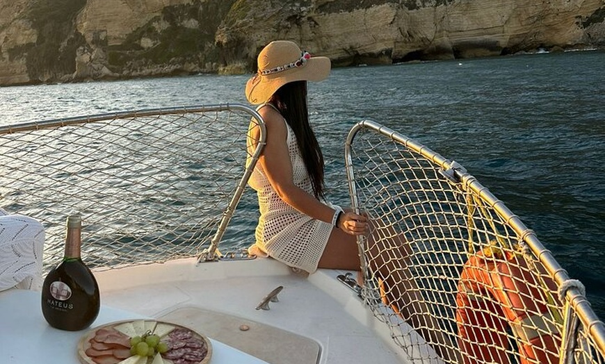 Image 18: Tour Privado en Barco por Trafalgar,Cádiz con Aperitivo y Snorkel