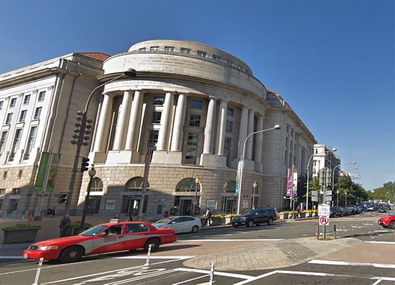 Parking at Ronald Reagan Building Garage - Keys May Be Held