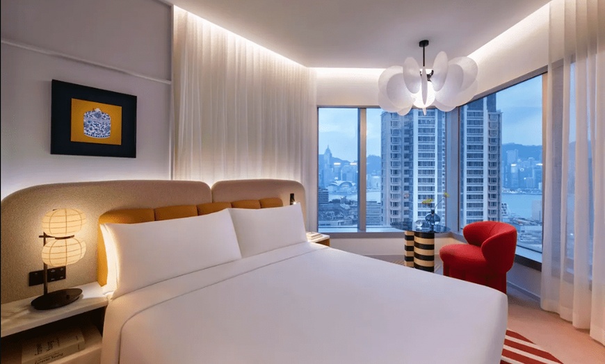 Image 6: ✈ HONG KONG - Mondrian Hong Kong avec excursion privée sur l'île de...