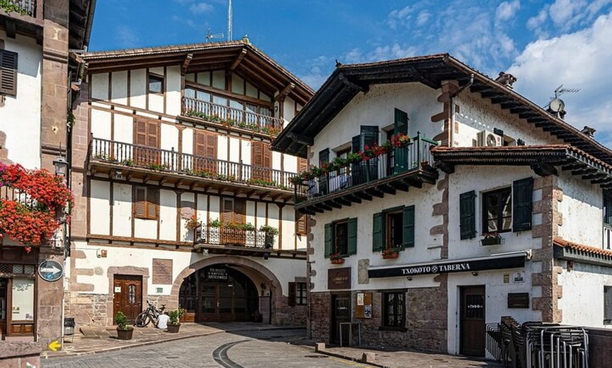 Image 3: Valle de Baztan Elizondo y Zugarramurdi