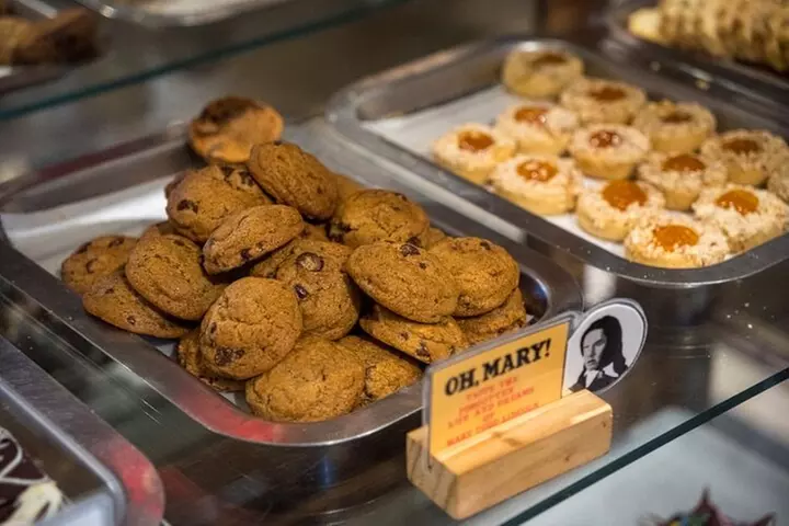 Brooklyn Food Tour: Family-Owned Brownstone Bites