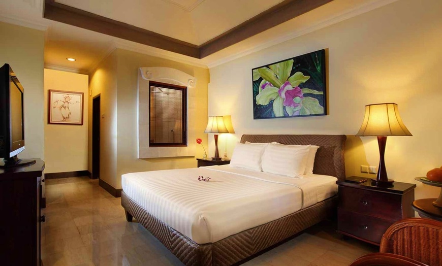 Image 18: ✈ BALI | Ubud & Sanur - Kombination 5*-Hotel Adiwana Bisma & 4*-Hot...