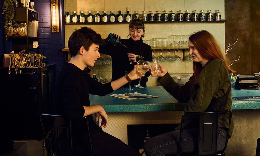 Image 5: London Private Gin Tasting and Masterclass