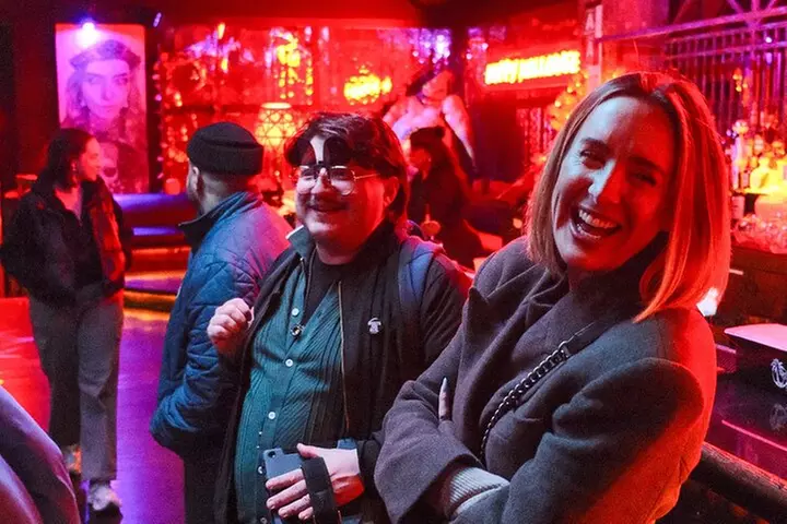 Hollywood Cocktails and True Crime Tour: 3 Drinks Included