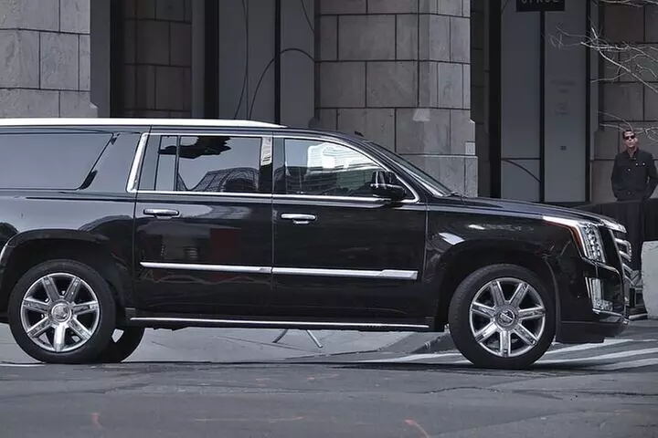 Private Roundtrip Shopping Trip to Woodbury or Jersey Gardens - Image 3