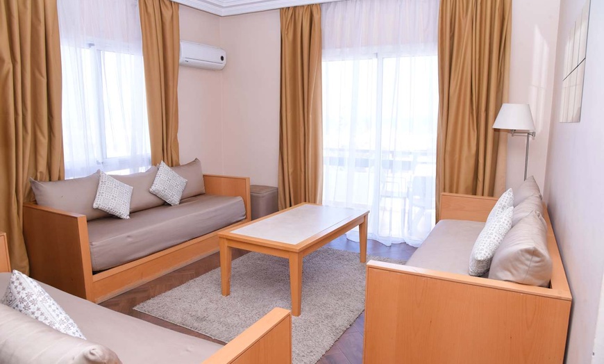 Image 3: ✈ MAROC | Agadir - Golden Beach Appart Hôtel 4* - Piscine extérieure