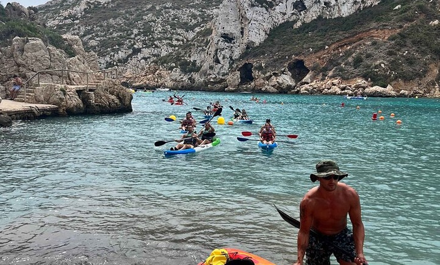 Image 12: Kayak Granadella Excursión Guiada en sus cuevas y Cala en Caló
