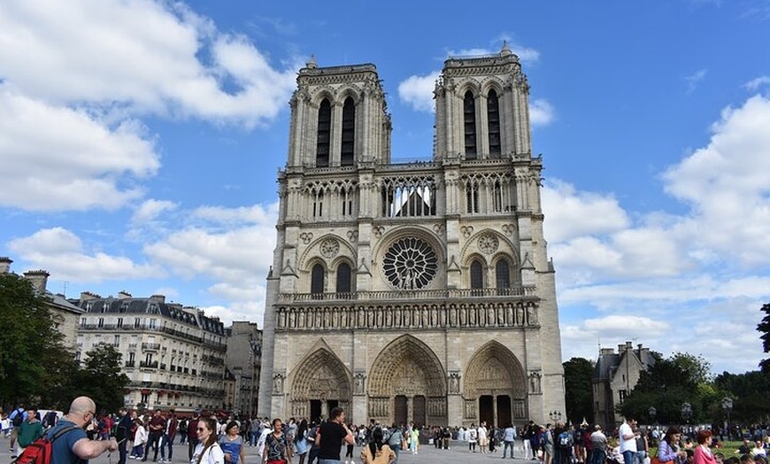 Image 13: Visite guidée de la cathédrale Notre-Dame avec accès réservé
