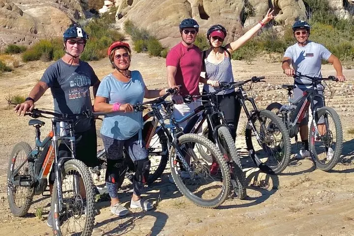 Scenic Malibu Overlook eMTB Experience (Beginner)