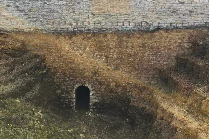 70-Minute Guided Downtown Eureka Springs Walking Tour