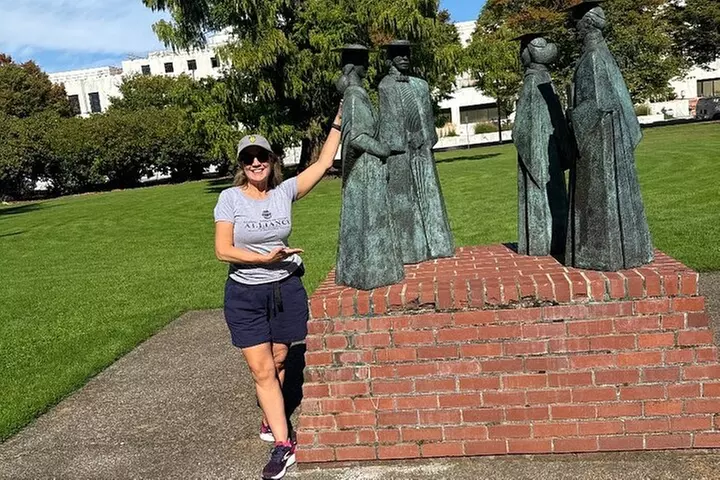 Salem Oregon Puzzling Adventure Scavenger Hunt Walking Activity