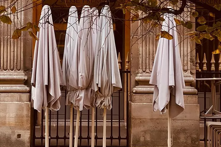 Séance photo romantique à Paris - Image 3