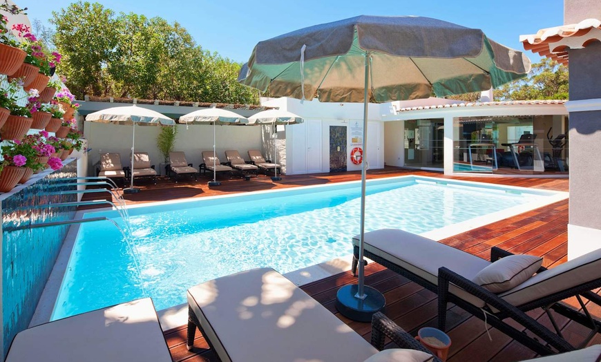 Image 2: ✈ ALGARVE | Lagos - Costa d'Oiro Ambiance Village 4*, 2 Nächte - Ci...