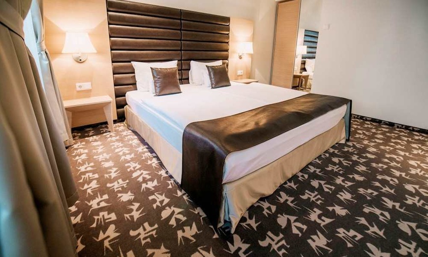 Image 11: ✈ HUNGARY | Budapest - Buda Castle Fashion Hotel 4*, 2 nights - Cit...