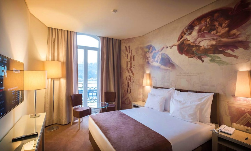 Image 3: ✈ PORTUGAL | Porto - Vila Galé Porto Ribeira 4*, 2 nights - City ce...