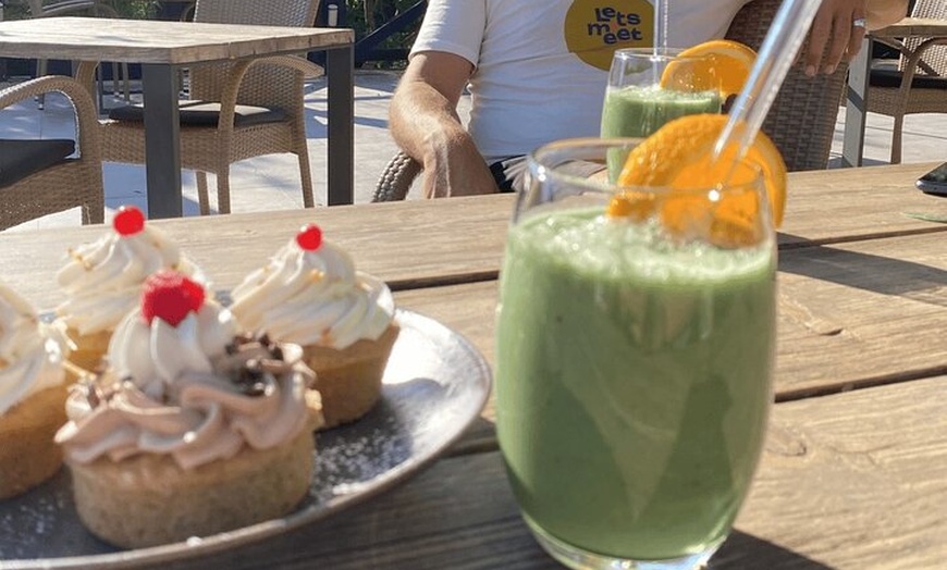 Image 2: Excursión autoguiada al Brunch en E Scooter en Mallorca