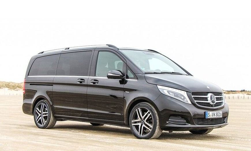 Image 4: Melbourne Airport to Melbourne CBD Hotel Private Transfer