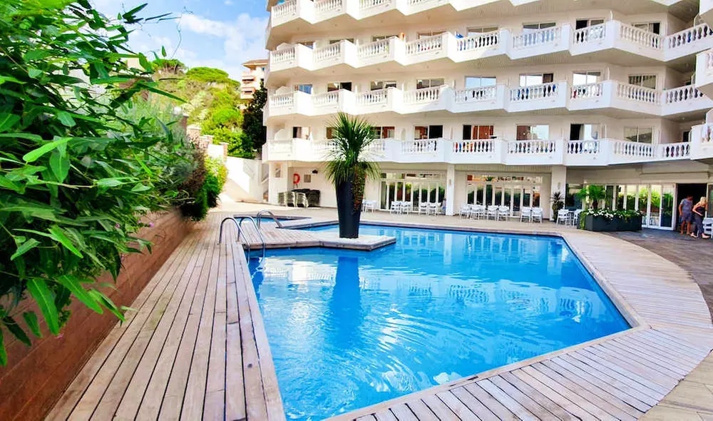 ✈ COSTA BARCELONA | Calella - Hotel Bernat II 4*, 2 nachten - Spa