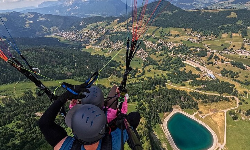 Image 3: Baptême en Parapente à La Clusaz