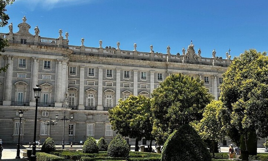 Image 32: Visita guiada a pie exclusiva guiada por la Ciudad Vieja de Madrid