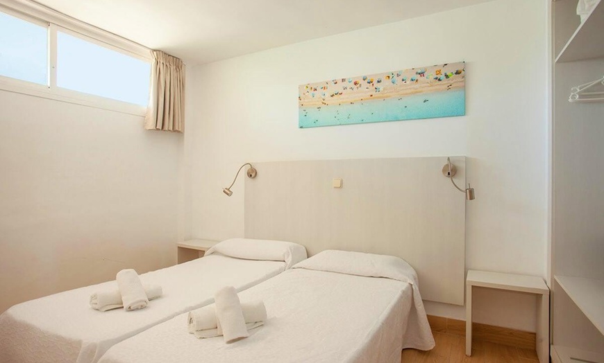 Image 8: ✈ MAJORQUE | Sa Coma - BJ Apartamentos Club Sa Coma 2* - Aqua Parc
