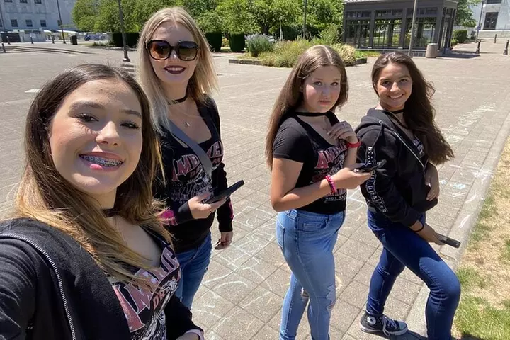 Salem Oregon Puzzling Adventure Scavenger Hunt Walking Activity