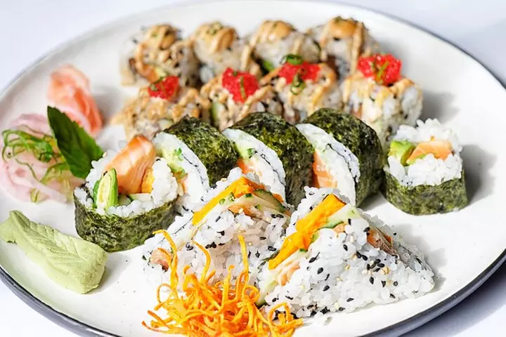 Japanese Sushi Making Class in Boston (Includes 4-Course Meal)